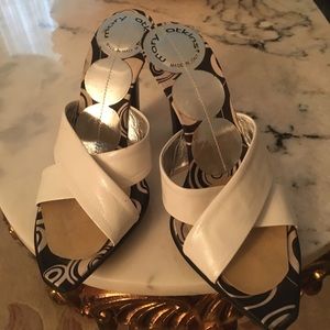 Mary Atkins Italian Made shoes 4” heel size 37.5 (7.5)